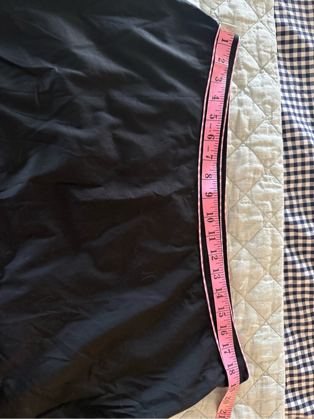 J. Marco Black A-Line Paris Embroidered Skirt | Pink Beaded l Size 18 - Picture 6 of 8